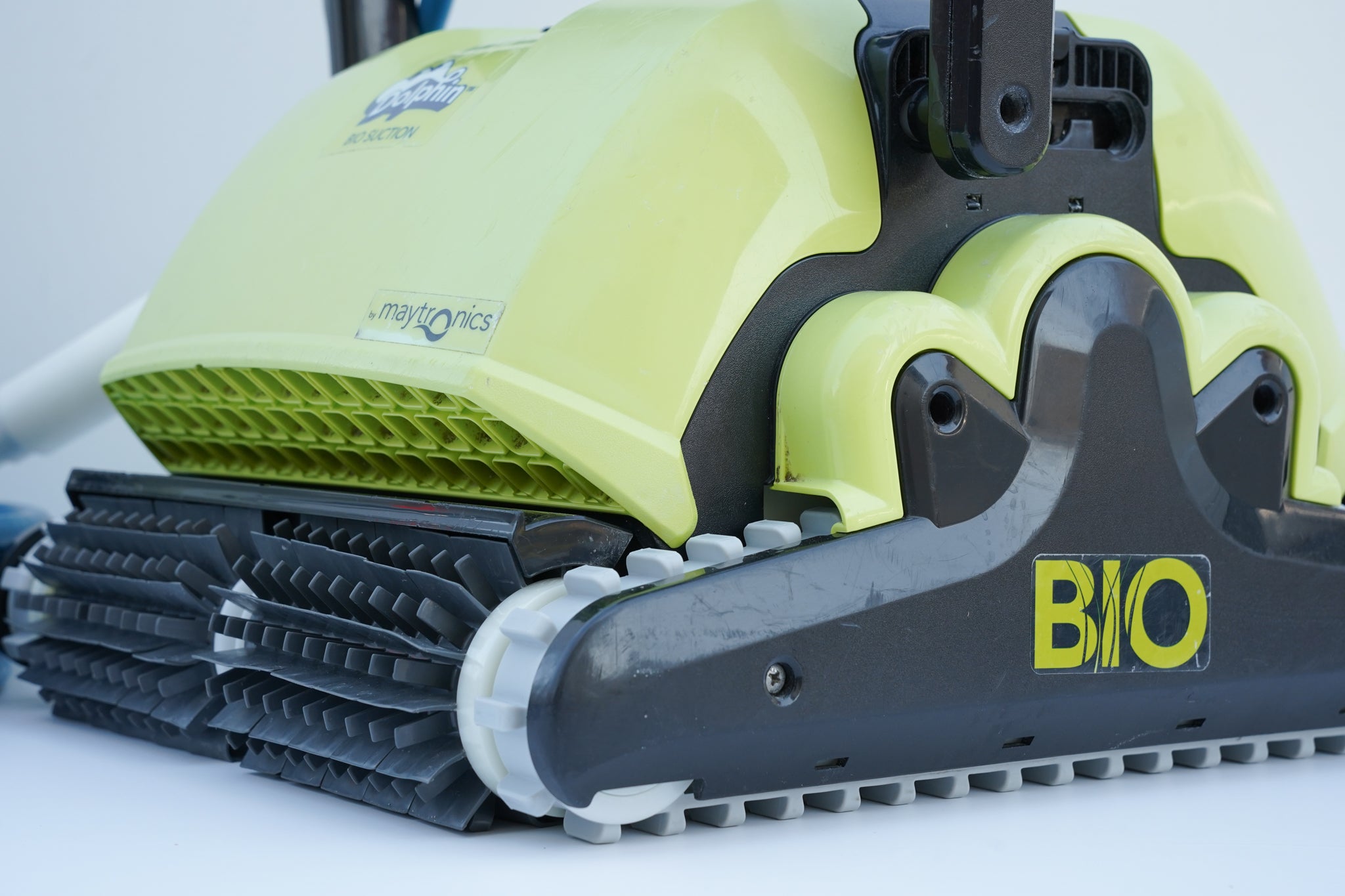 Dolphin BIO Suction Pool Robot
