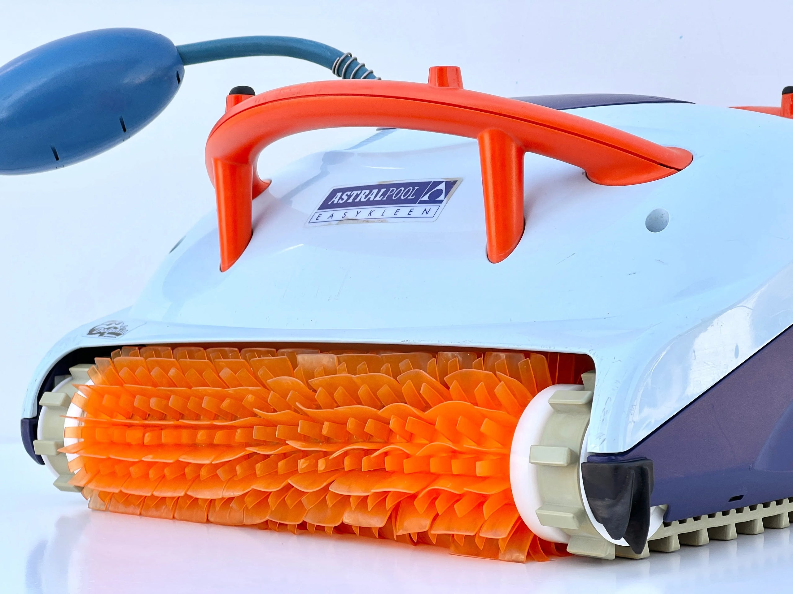 Robot Piscina Dolphin Easykleen - MetodoBlu