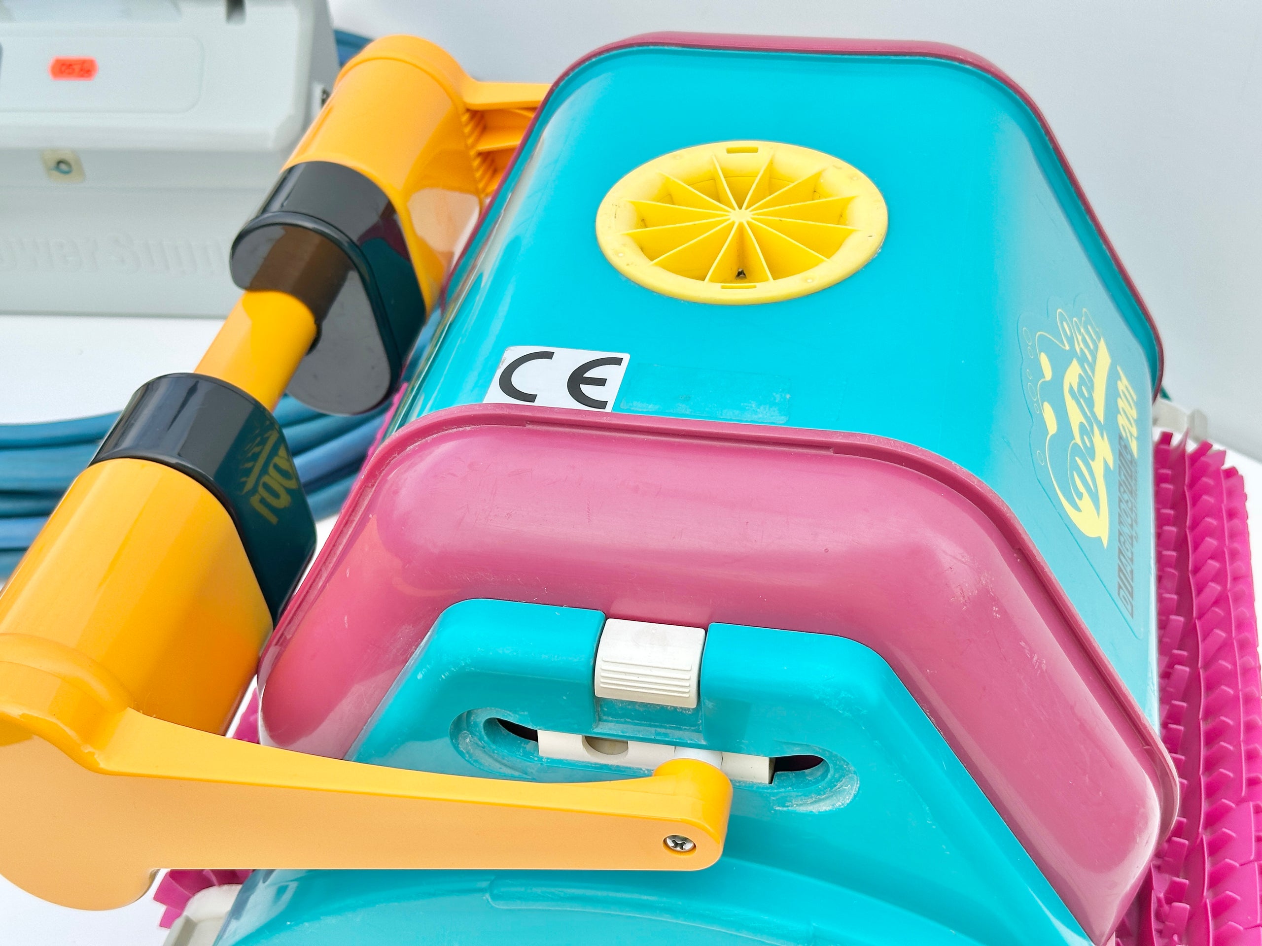 Dolphin Diagnostic 2001 Pool Robot