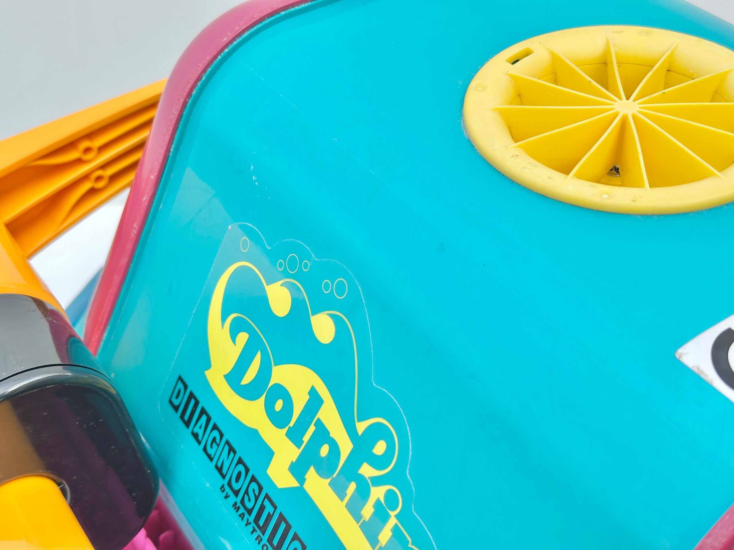 Dolphin Diagnostic 2001 Pool Robot