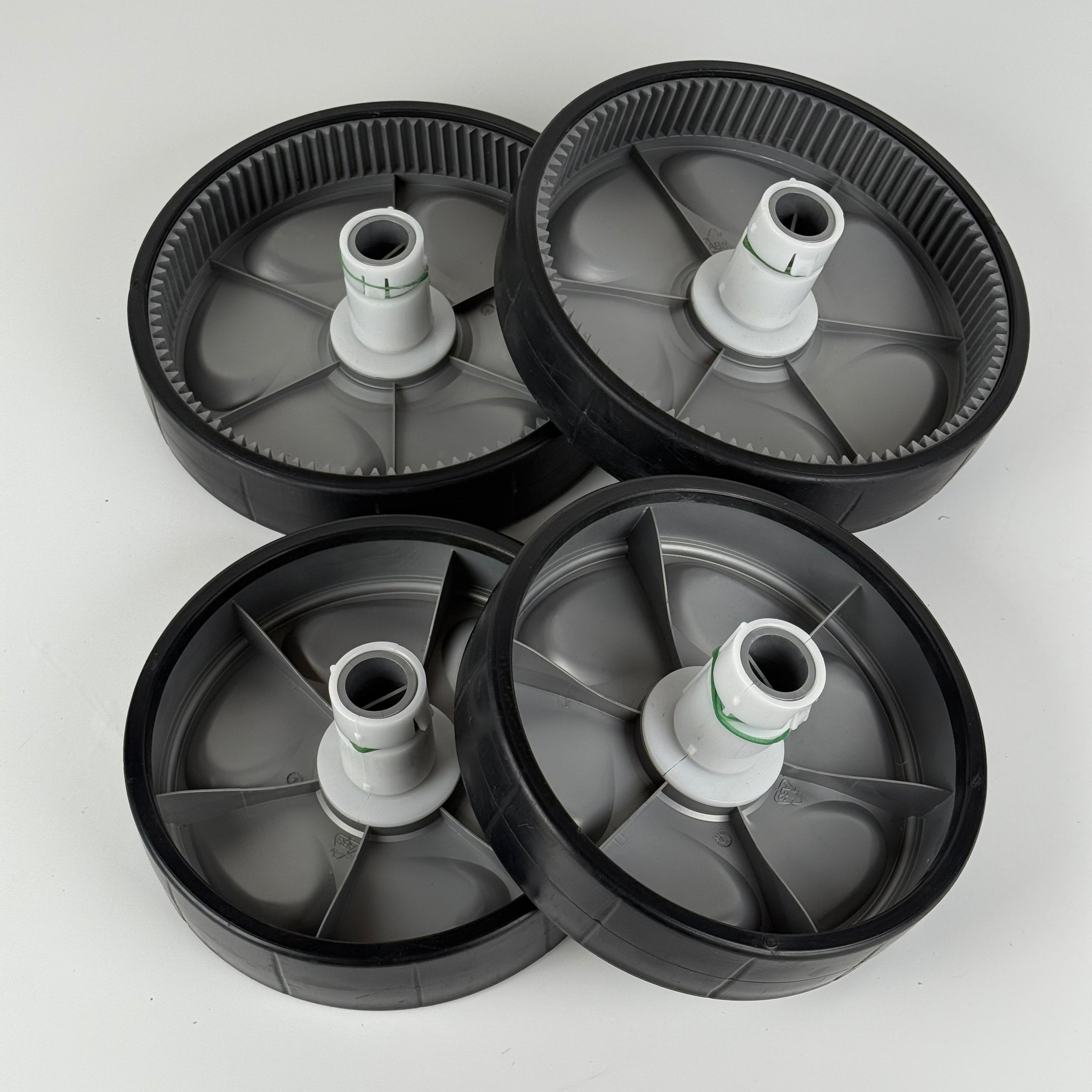 Set 4 Roues USAGÉES Grises Robot Piscine Zodiac Vortex R0636100 + R0636001 - Usagé