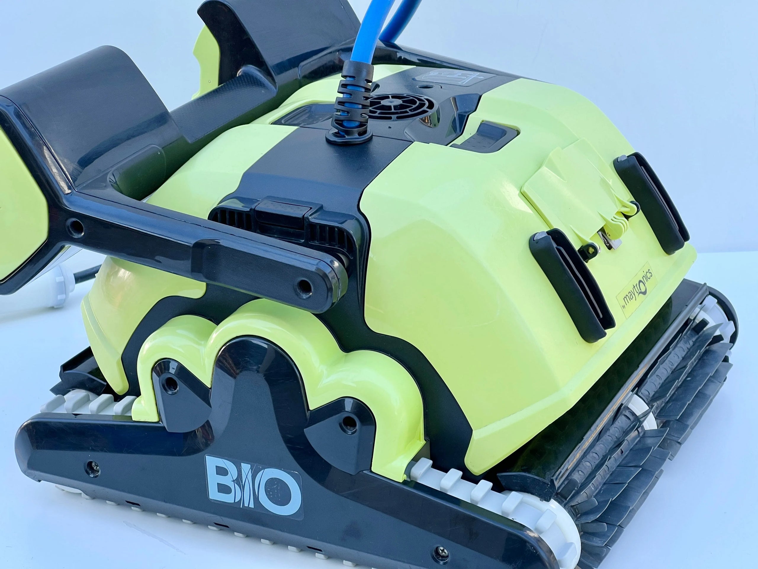 Robot piscina Dolphin BIO Suction