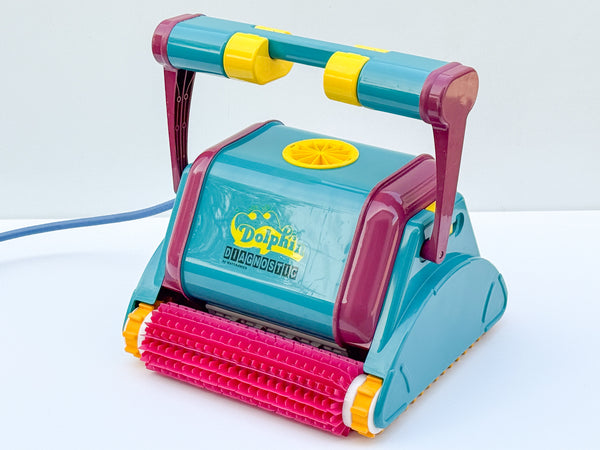 Dolphin Diagnostic Pool Robot