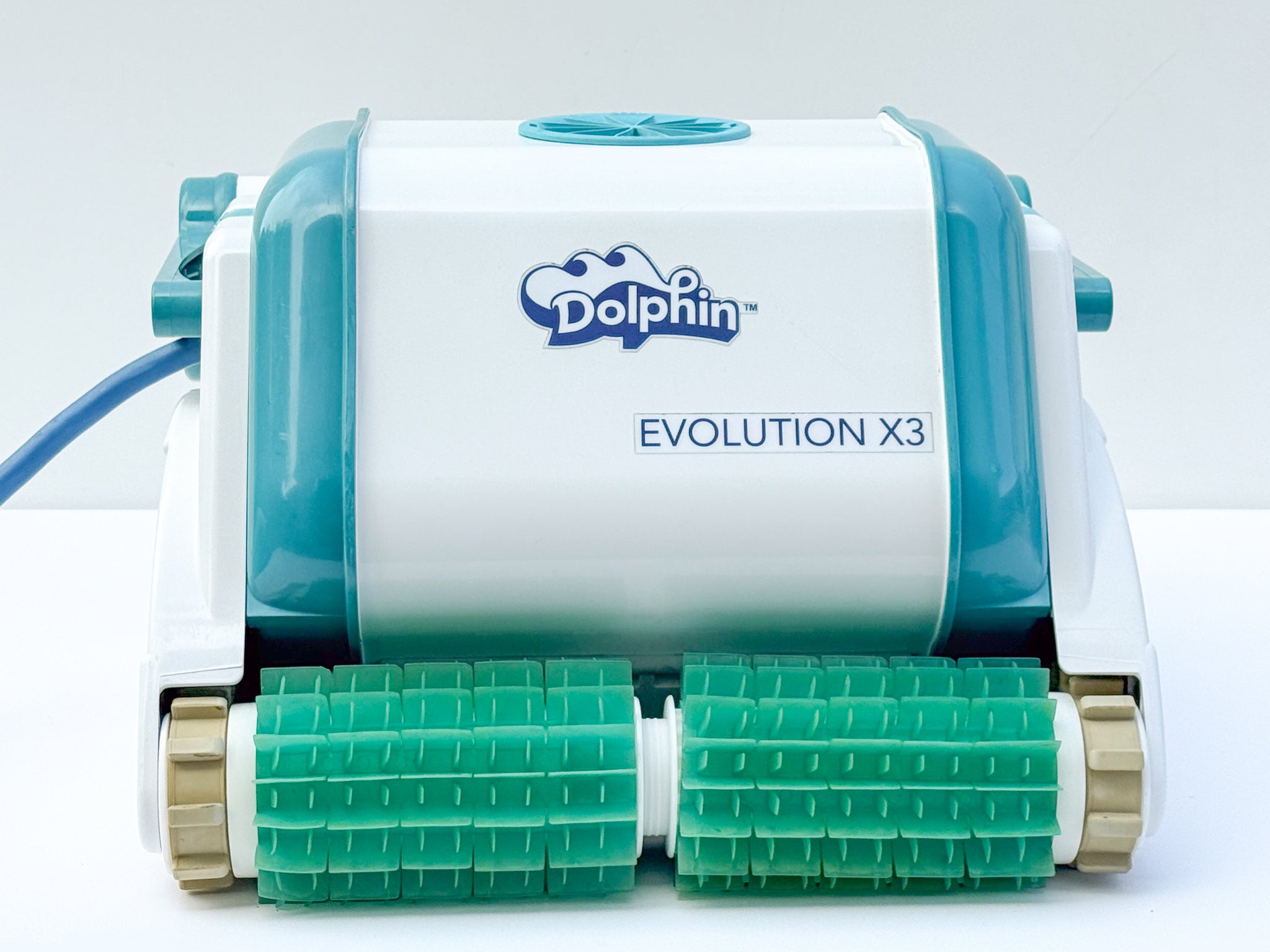 Dolphin Evolution X3 Pool Robot