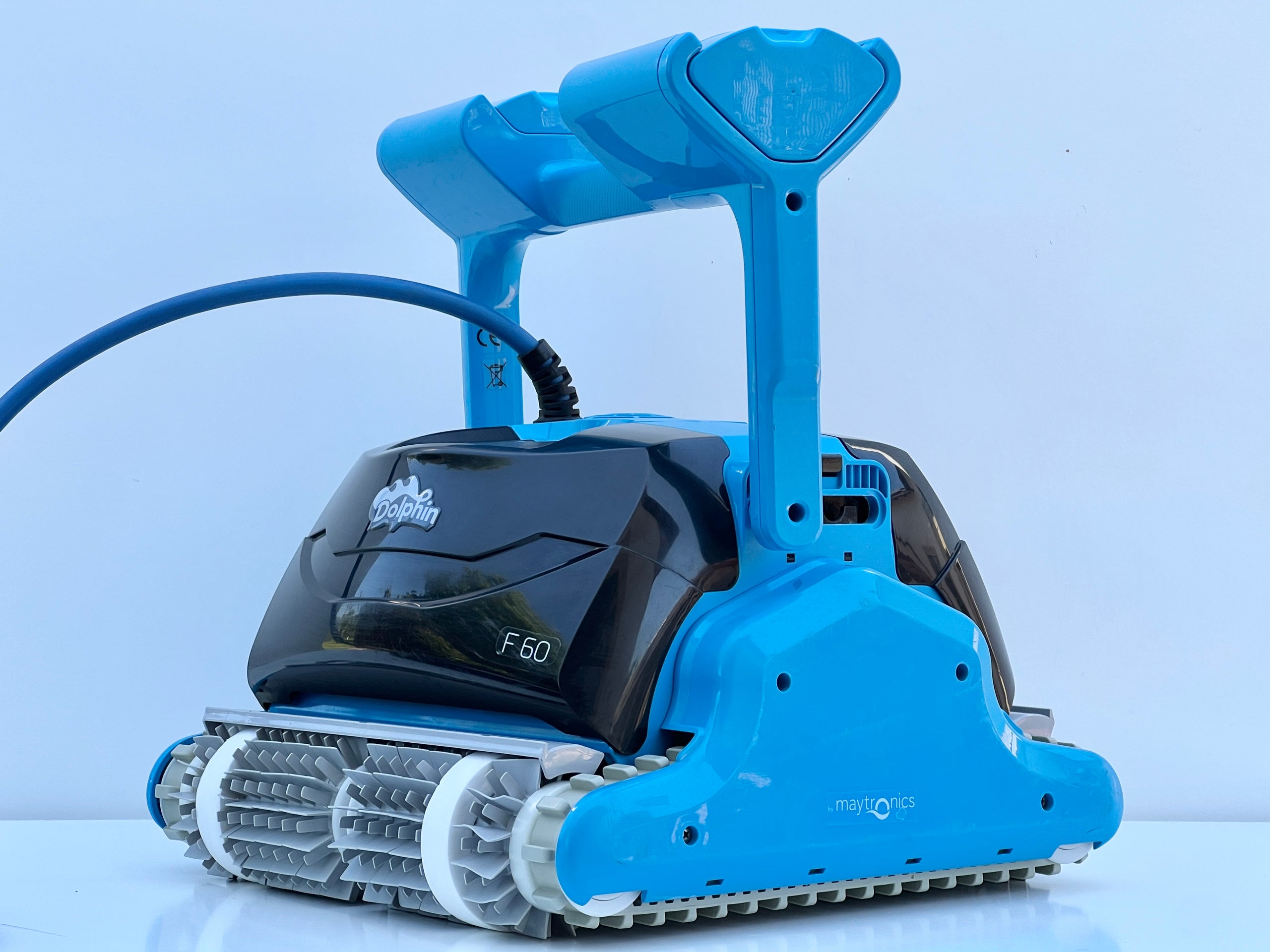 Dolphin Maytronics F60 Pool Robot