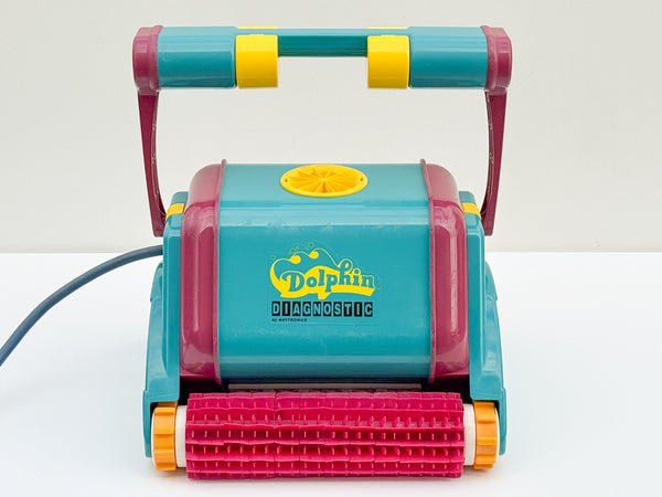 Dolphin Diagnostic Pool Robot