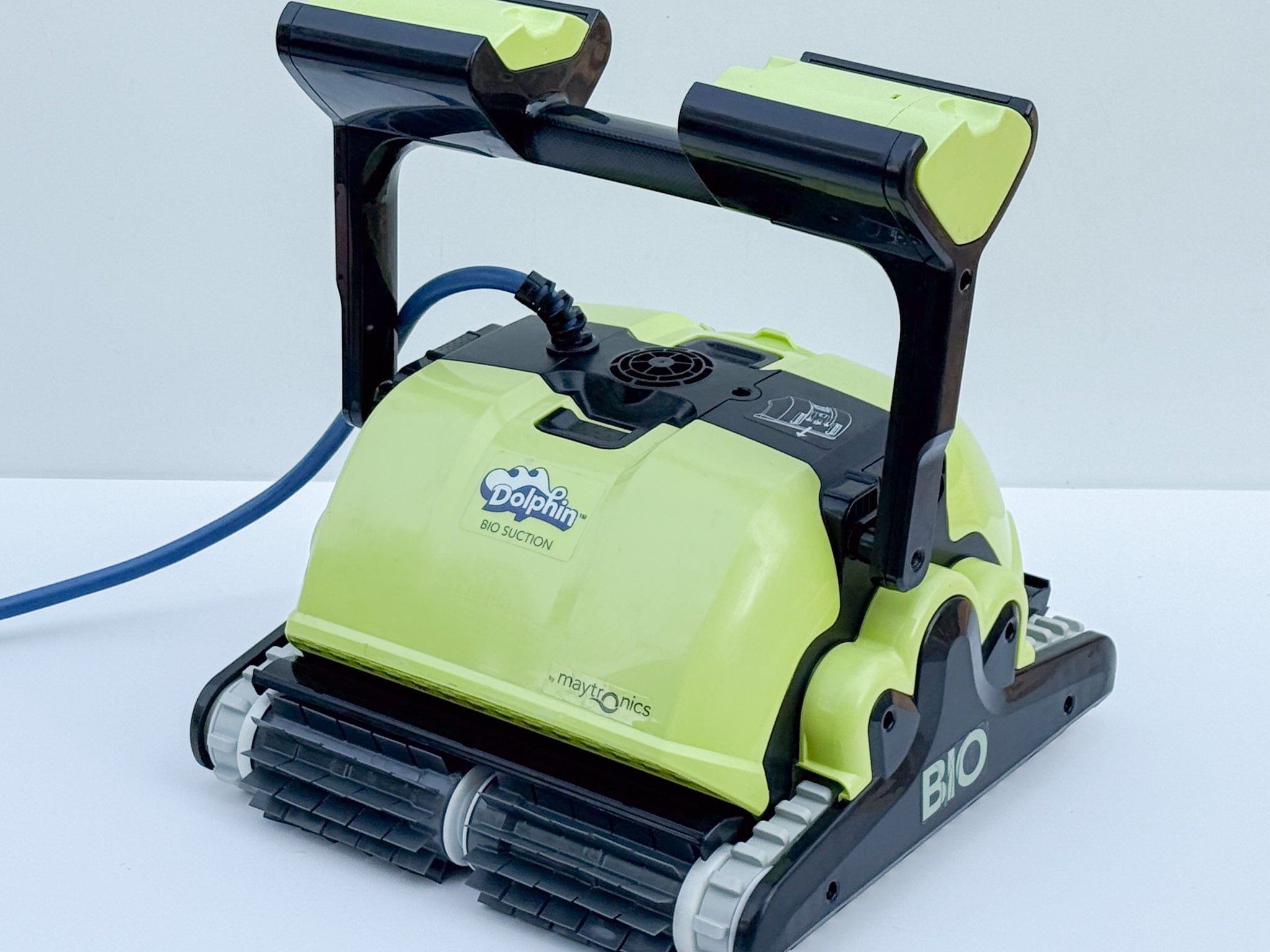 Robot piscine Dolphin BIO Suction